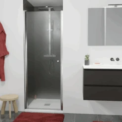 Luca Varess Kuresa Douche Draaideur 80 X 200 Cm Helder Glas Glanzend Chroom Profiel -Badkamerwinkel 3d76f7861bfaa57cec182c105bc232076658f922 91360 sfeer 1